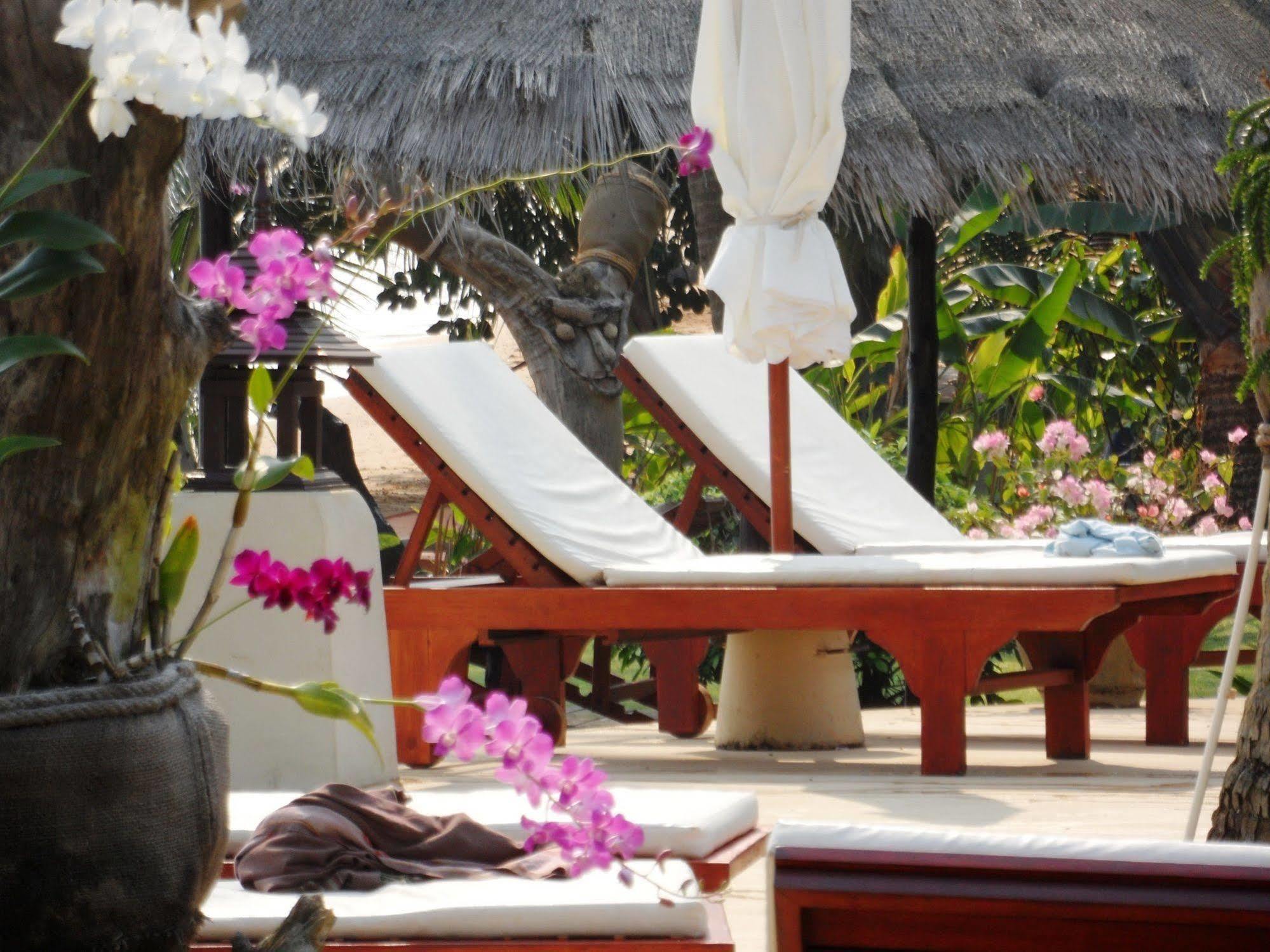 Amber Sands Beach Resort Koh Chang Exterior photo