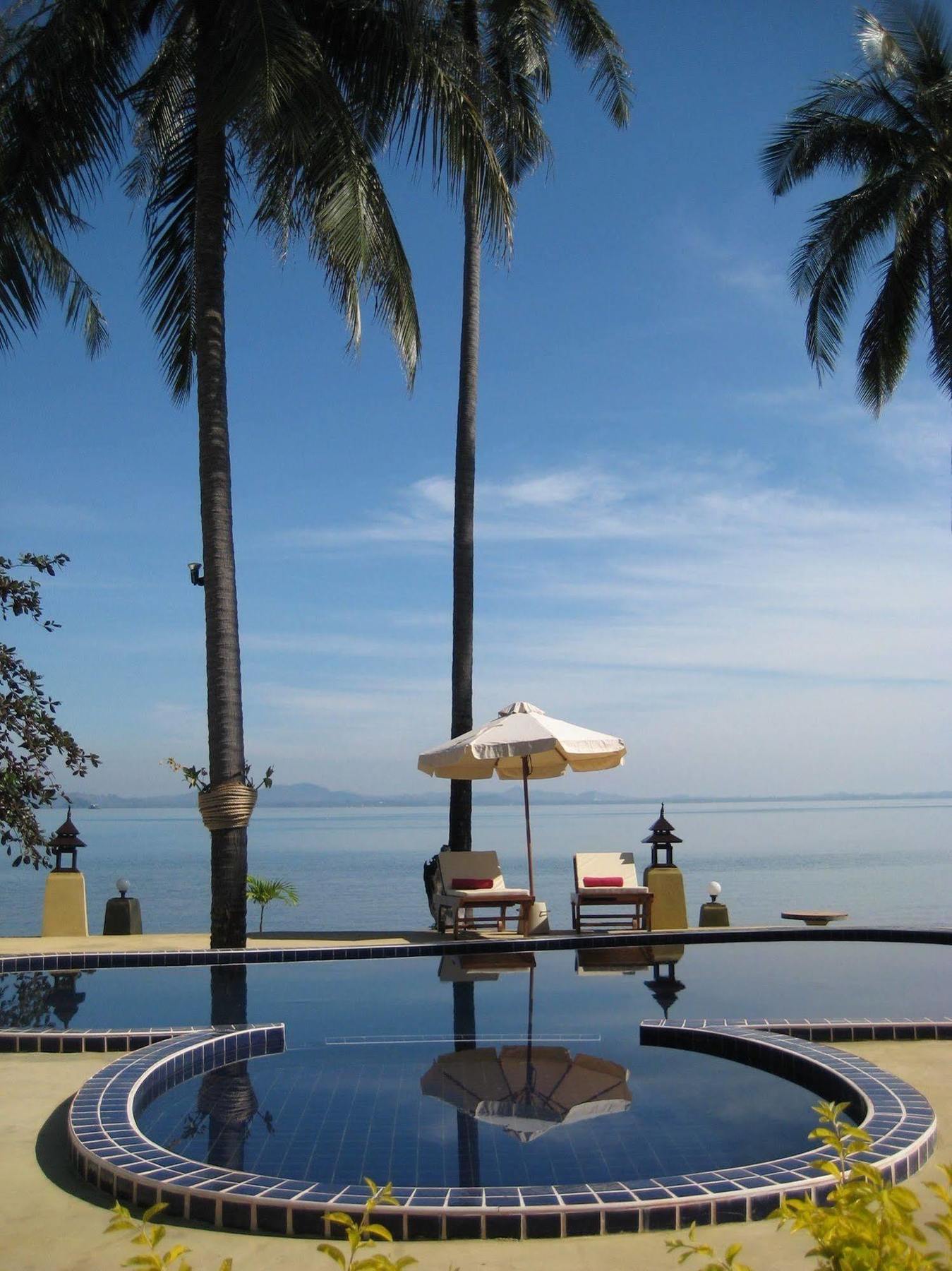 Amber Sands Beach Resort Koh Chang Exterior photo